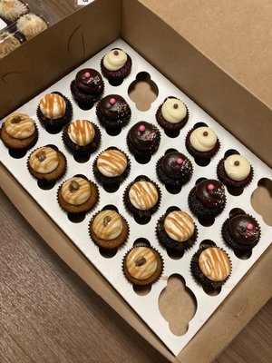 Cupcakin Bake Shop by null