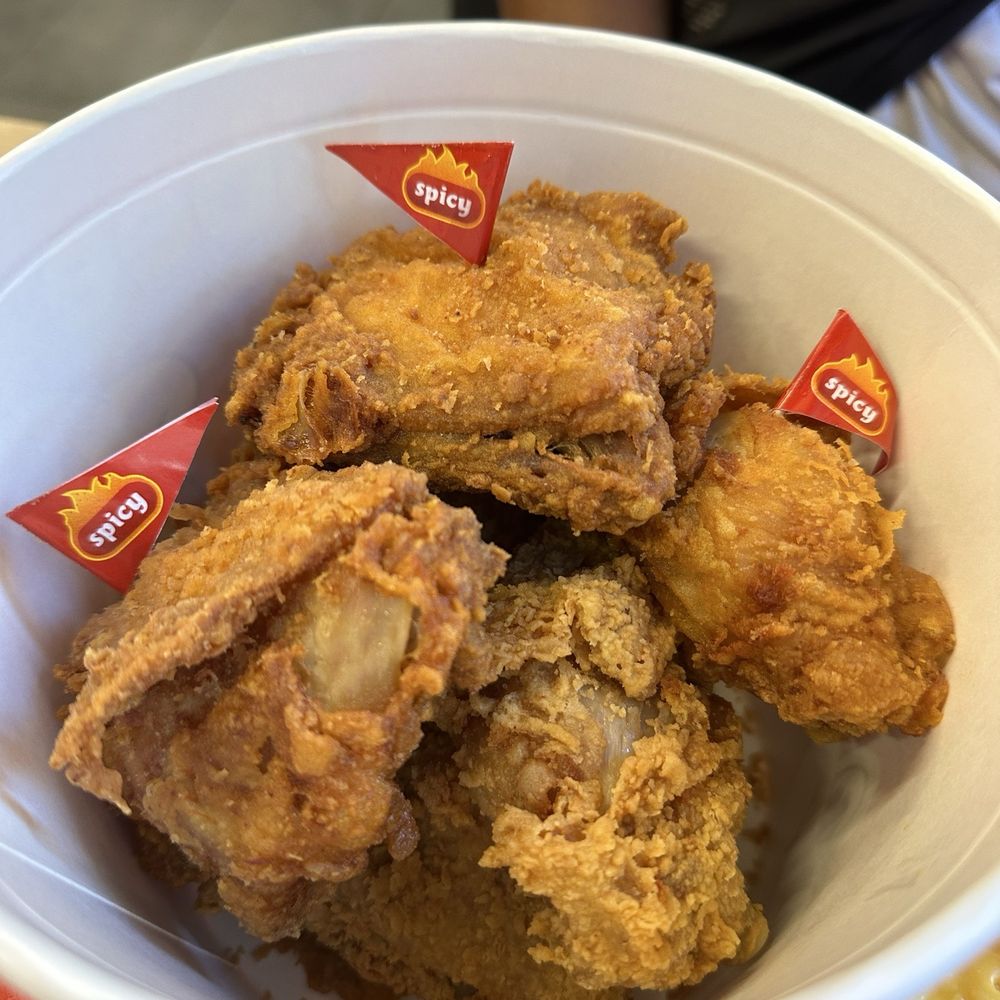 Jollibee - Chicken Shop Near Me - Los Angeles, California