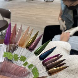 Magic Nails Spa - Lots of colors, just in time as I destroyed my manicure after three weeks - the no-chip lasted a long time.