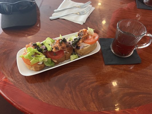 Leanna's Idyll Awhile Bistro by null
