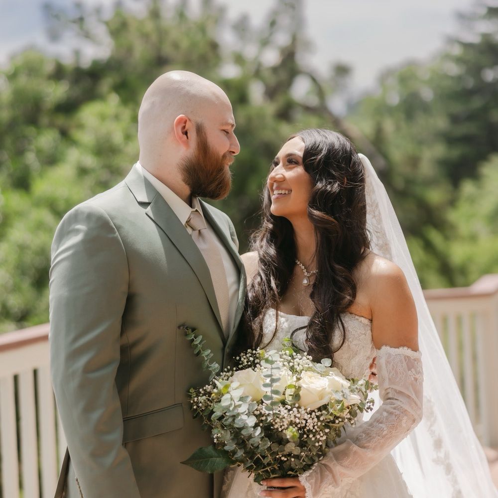 Class Notes, Fall 2024 | Gustavus Magazine, image size:1000x1000