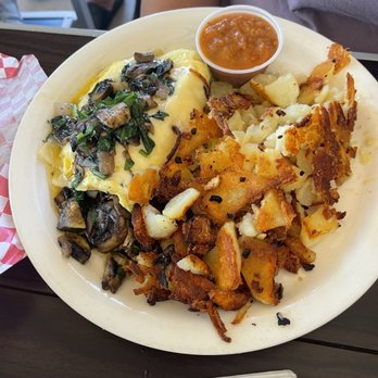 Carolyn's Cafe - Spinach & mushroom scramble - Breakfast & Brunch Near Me - Redlands, California Carolyn's Cafe - Spinach & mushroom scramble - Breakfast & Brunch Near Me - Redlands, California