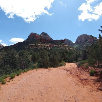Devil's Bridge Trail - stinking long road to trailhead - Hiking Near Me - Sedona, Arizona