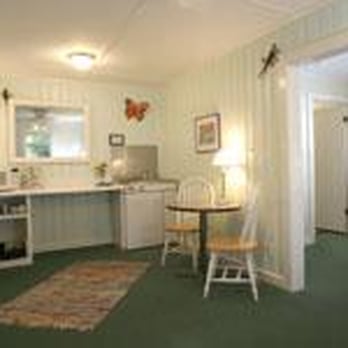 The Grand Guesthouse - Some rooms have kitchenettes. - Bed & Breakfast Near Me - Key West, Florida
