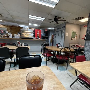 Azle Cafe - a glass of iced tea on a table - Breakfast & Brunch Near Me - Azle, Texas Azle Cafe - a glass of iced tea on a table - Breakfast & Brunch Near Me - Azle, Texas