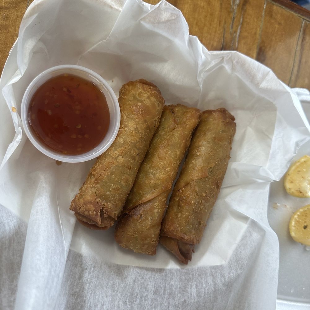 Boutte's Bayou Restaurant - These egg rolls, are tremendous, I think they were stuffed with oysters - Cajun/Creole Near Me - Lafitte, Louisiana