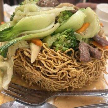 Saigon Kitchen - Beef crispy chow mein - Vietnamese Near Me - San Jose, California