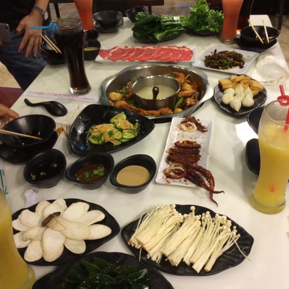 Duo-Pot 一鍋兩吃 - Szechuan Near Me - Rowland Heights, California