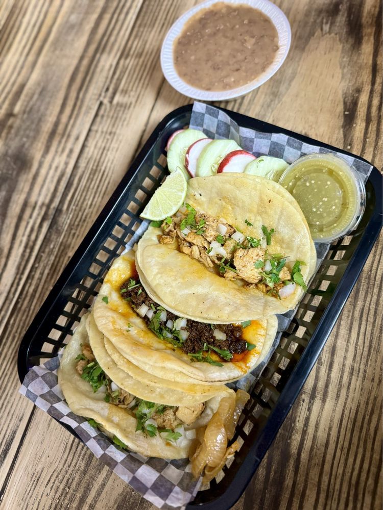 Mississippi Old Town Taco Logo