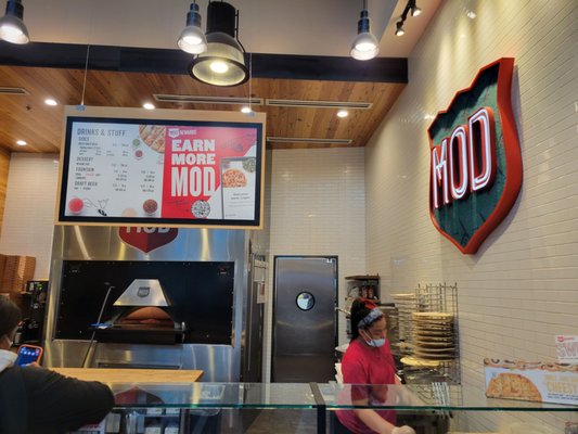 MOD Pizza by null