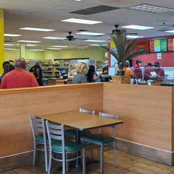 MP Island Cafe - Soul Food Near Me - Norfolk, Virginia