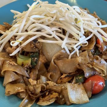 Sri Thai Cuisine - Drunken Noodles (Pad Kee Mao). - Thai Near Me - Vancouver, Washington Sri Thai Cuisine - Drunken Noodles (Pad Kee Mao). - Thai Near Me - Vancouver, Washington