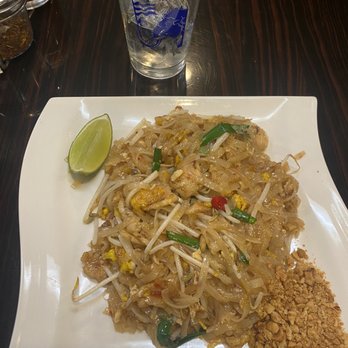 Jasmine Thai Restaurant, Palmdale - Jasmine Pad Thai wt chicken - Thai Near Me - Palmdale, California Jasmine Thai Restaurant, Palmdale - Jasmine Pad Thai wt chicken - Thai Near Me - Palmdale, California