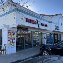 New York New York Pizza Pasta - Front entrance