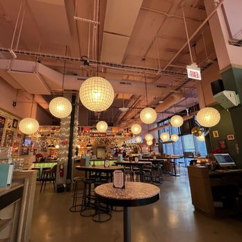 Electric Shuffle - Vibe - Cocktail Bars Near Me - Chicago, Illinois