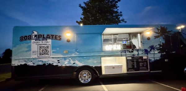 808 Plates Maui by null