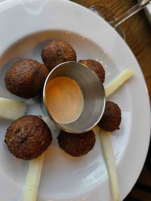 Unidos Restaurant & Wine Bar by null