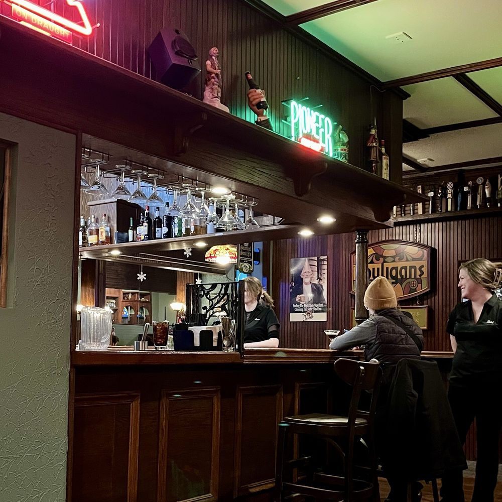 Houligans Steak & Seafood Pub - Seafood Near Me - Eau Claire, Wisconsin