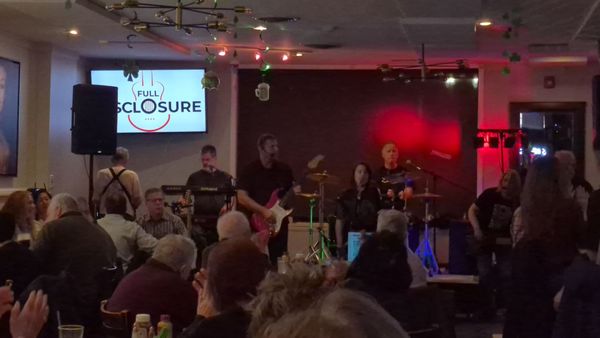 Twin Door Tavern by null