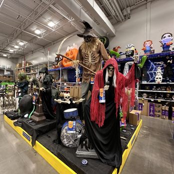 Lowe's Home Improvement - Halloween - Hardware Stores Near Me - Tucson, Arizona Lowe's Home Improvement - Halloween - Hardware Stores Near Me - Tucson, Arizona