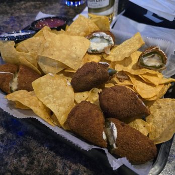Dirty Dime Tavern - "MKE's Best Poppers" - Burgers Near Me - Cudahy, Wisconsin Dirty Dime Tavern - "MKE's Best Poppers" - Burgers Near Me - Cudahy, Wisconsin