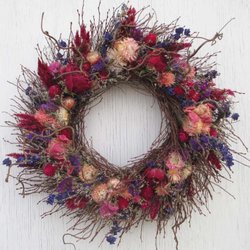 Beddington Ridge Farm - Dried flowers and blueberry twig wreath