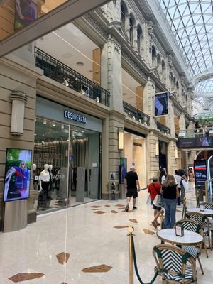 Galerías Pacífico by null