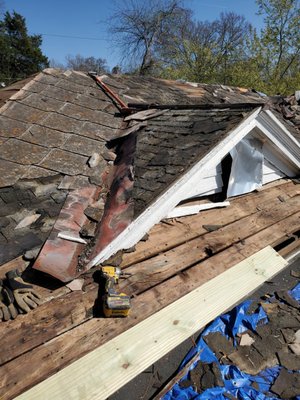 Roof Repair - This was a roof I remodeled. I stripped the existing tiles and replaced them. Roof Repair - This was a roof I remodeled. I stripped the existing tiles and replaced them.