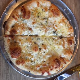 Mr. White Pizza
