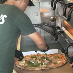 Margarita pizza