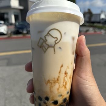 Heytea - Red Blossom Milk Tea with Brown Sugar Boba and Cheese Cloud - Bubble Tea Near Me - Irvine, California Heytea - Red Blossom Milk Tea with Brown Sugar Boba and Cheese Cloud - Bubble Tea Near Me - Irvine, California