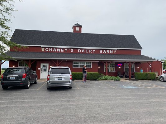 Chaney's Dairy Barn by null
