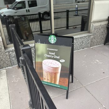 Starbucks - Coffee & Tea Near Me - Detroit, Michigan Starbucks - Coffee & Tea Near Me - Detroit, Michigan