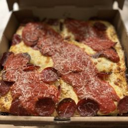 「DOWNNORTH RADIO」DOWN NORTH CAMP Down North Pizza