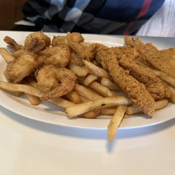 Sawyer & Co - Fried Fish and Shrimp Platter - Diners Near Me - Austin, Texas Sawyer & Co - Fried Fish and Shrimp Platter - Diners Near Me - Austin, Texas