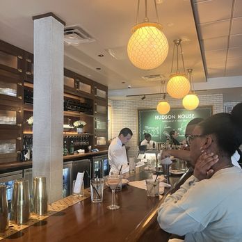 Hudson House - Cocktail Bars Near Me - Houston, Texas