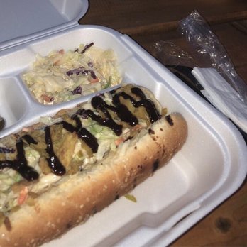Chainsmoker Urban Barbecue - chicken po boy and coleslaw - Barbeque Near Me - Toronto, Ontario