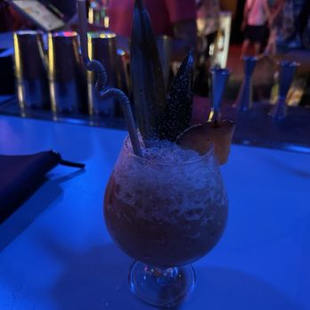 Bellhop - Painkiller - Tiki Bars Near Me - Des Moines, Iowa