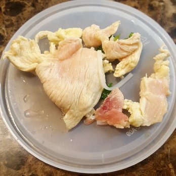 Pho A'mie - Just ordered from Uber Eats and got raw chicken in both chicken bowls. This is the amount from the 1/2 bowls. Same amount in the 2nd. - Vietnamese Near Me - Fullerton, California