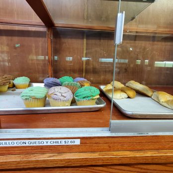 Panadería Nuevo Leon - Bakeries Near Me - Chicago, Illinois