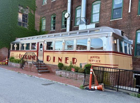 Miss Lorraine Diner by null