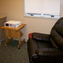 Oracle Pain Clinic - Horizontal therapy room