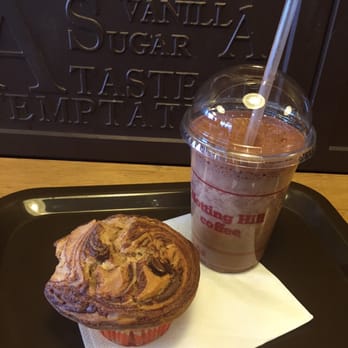 Notting Hill Coffee - Mocha frappe avec muffin au Nutella pour un peu plus de 7€ - Coffee & Tea Near Me - Lille, 59 Notting Hill Coffee - Mocha frappe avec muffin au Nutella pour un peu plus de 7€ - Coffee & Tea Near Me - Lille, 59