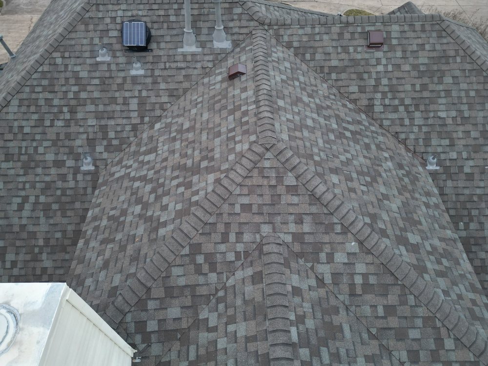 Slide of Best Roofer Solar