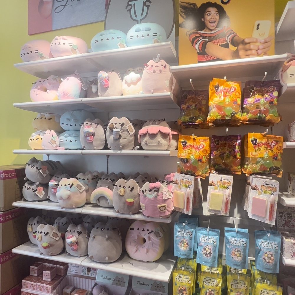 IT'SUGAR - Candy Stores Near Me - Denver, Colorado IT'SUGAR - Candy Stores Near Me - Denver, Colorado