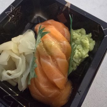 Sushi Hatsune - Salmon belly - Sushi Bars Near Me - New York, New York