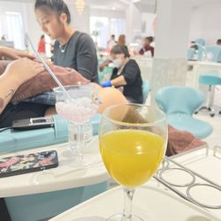 Pamper Nails