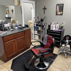 Heritage 76 Barber Shop & Salon