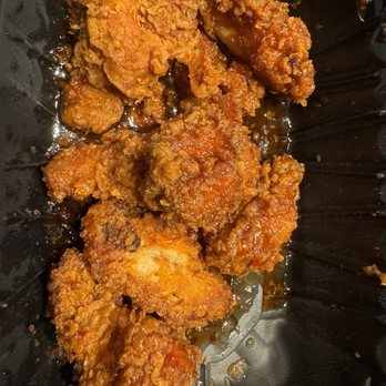Popeyes Louisiana Kitchen - 6 Spicy Bone-In Wings (Sweet 'N Spicy Wing Sauce) - Fast Food Near Me - Hickory, North Carolina Popeyes Louisiana Kitchen - 6 Spicy Bone-In Wings (Sweet 'N Spicy Wing Sauce) - Fast Food Near Me - Hickory, North Carolina