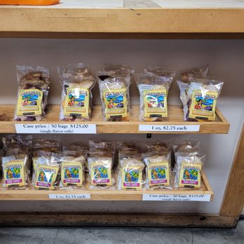 Hawaiian Chip Company - Interior - Specialty Food Near Me - Honolulu, Hawaii Hawaiian Chip Company - Interior - Specialty Food Near Me - Honolulu, Hawaii